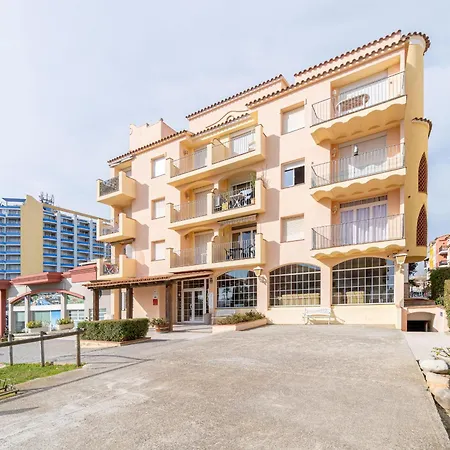 Appartamento Con Terraza Y Parking A 2 Minutos De La Playa - - Hisp-288-66