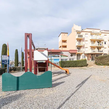 Appartamento Con Terraza Y Parking A 2 Minutos De La Playa - - Hisp-288-66