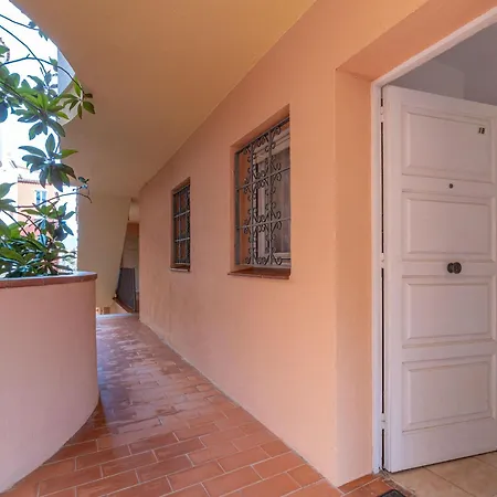 Con Terraza Y Parking A 2 Minutos De La Playa - - Hisp-288-66 *